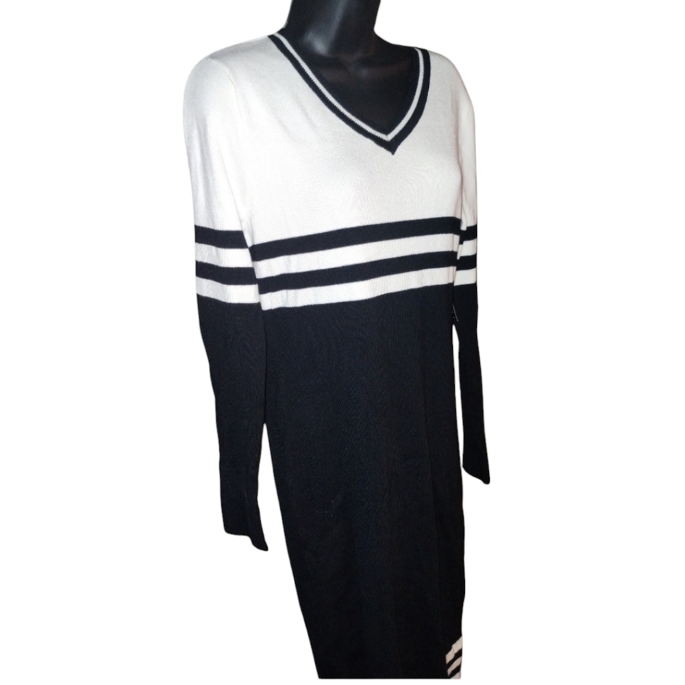 NY & Co black and white sweater dress size medium NWT